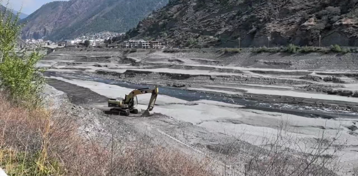 甘孜州河道采砂监管不力 违法违规问题突出