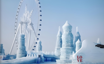 期待！哈尔滨冰雪大世界主塔已封顶 