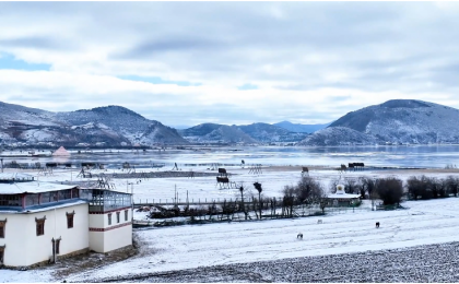 云南普达措冬日限定美景已上线 