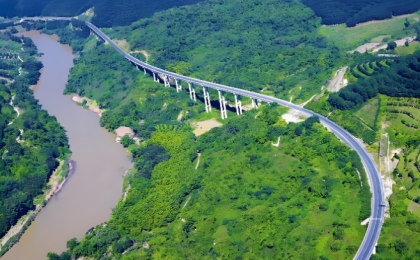 守护，是雨林国门最美的风景 