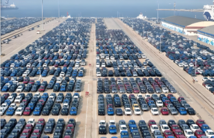 2025年我国汽车产销双超3400万辆  连续17年稳居全球第一   