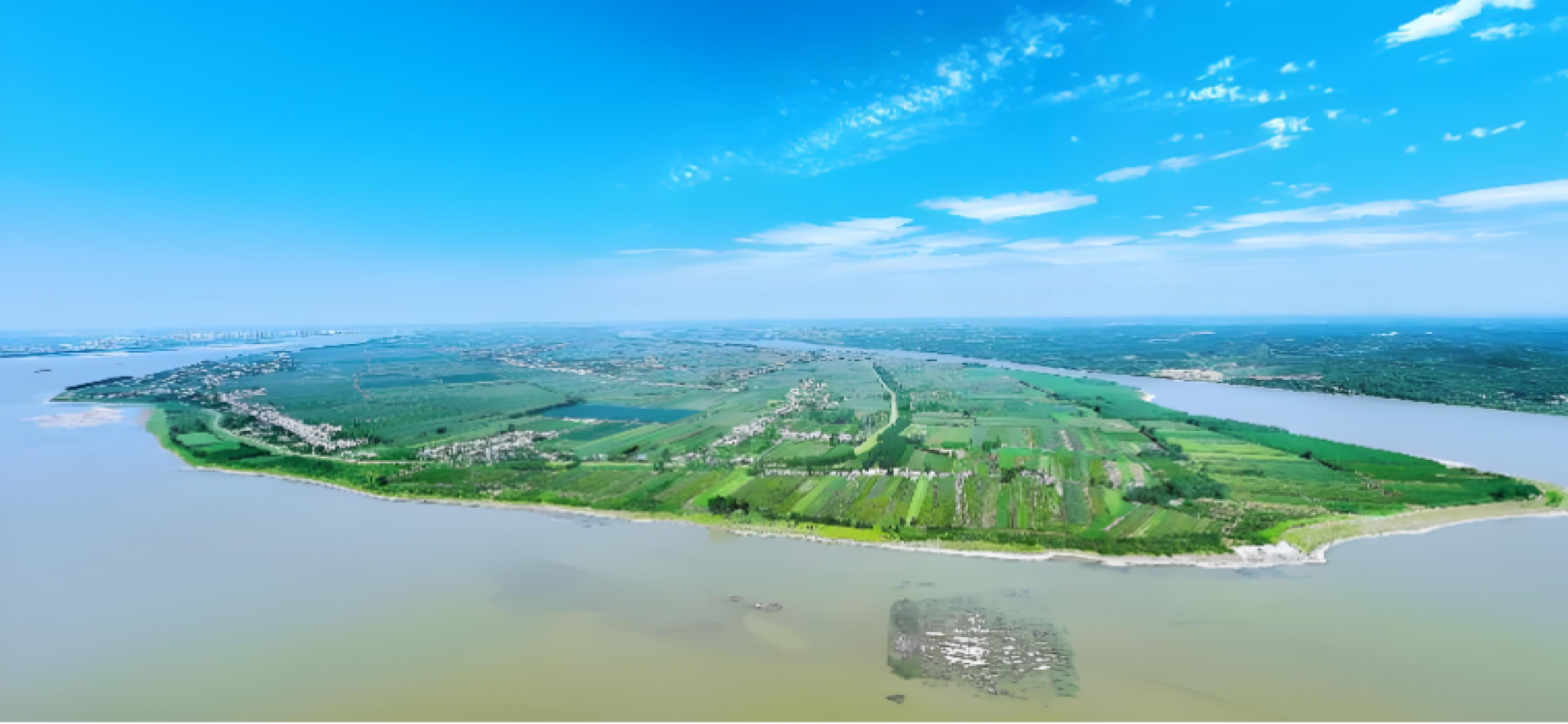 产业创新是长江生态与发展双赢的关键引擎