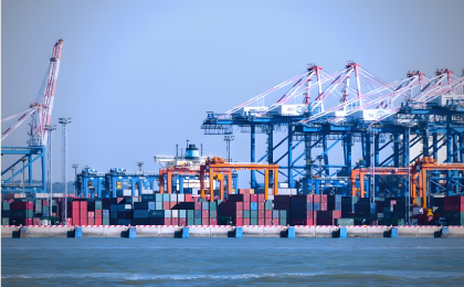 开年外贸双过15%，世界看到一个稳进的中国    