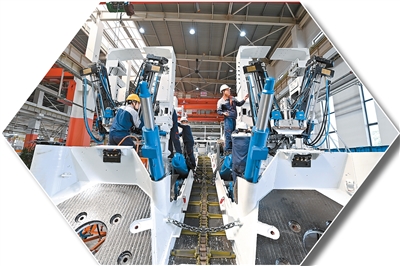 1765259533346450.jpg 工人在中国煤炭科工集.jpg