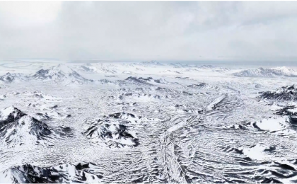 戈壁飞白 雪落黑独山