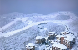 浙江打造南方冰雪经济新高地——“冷资源”生出“热产业”    