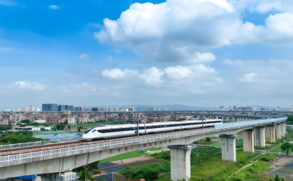 一季度全国铁路发送旅客11.33亿人次  