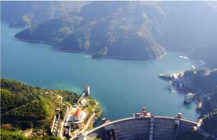 拧紧工业“水龙头” 绘就绿色新图景    
