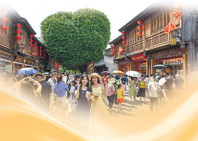 1763957514778078.jpg 今年暑期,在福.jpg