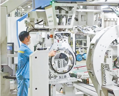 1764743191192815.png 通用橡胶(泰国)有限公司汽车轮胎生产线上.png