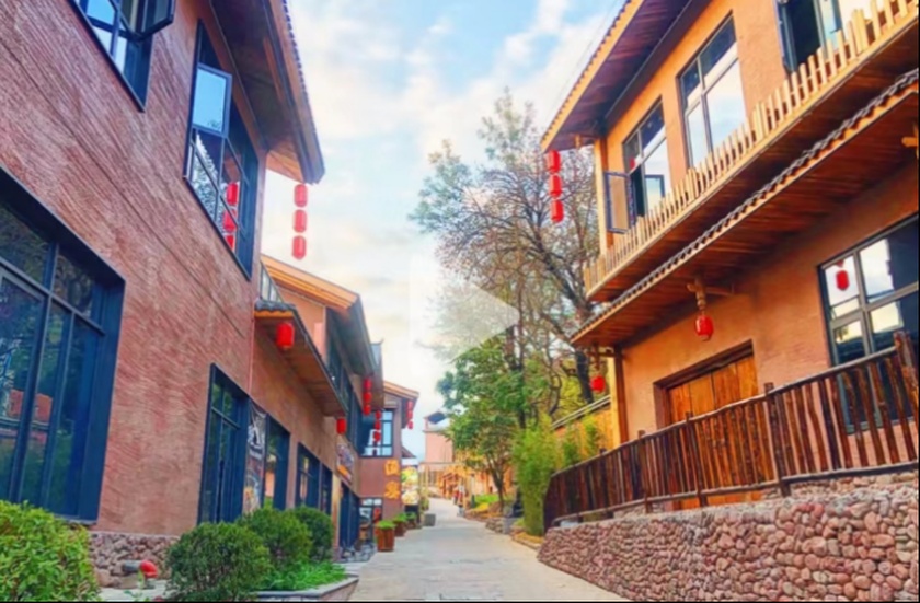 1773141191408521.jpg 民宿产业及餐饮集群。川威众.jpg